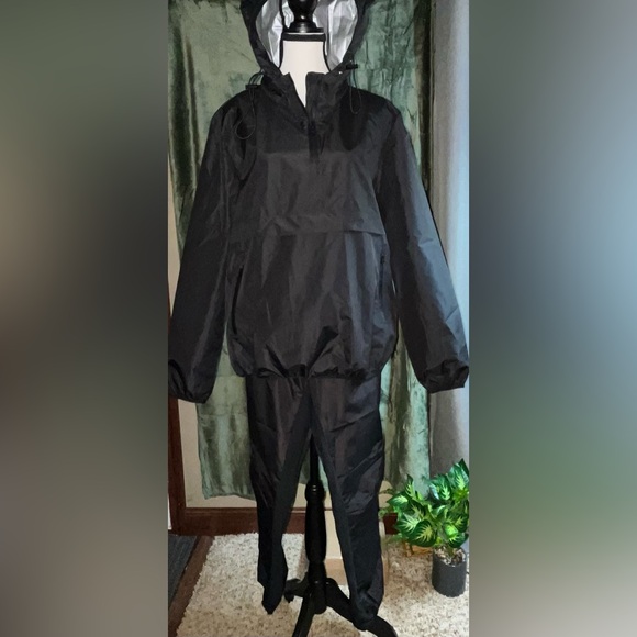 Black Nylon 2Pc. Sauna/Workout Suit Brand New Never Worn - Picture 9 of 15
